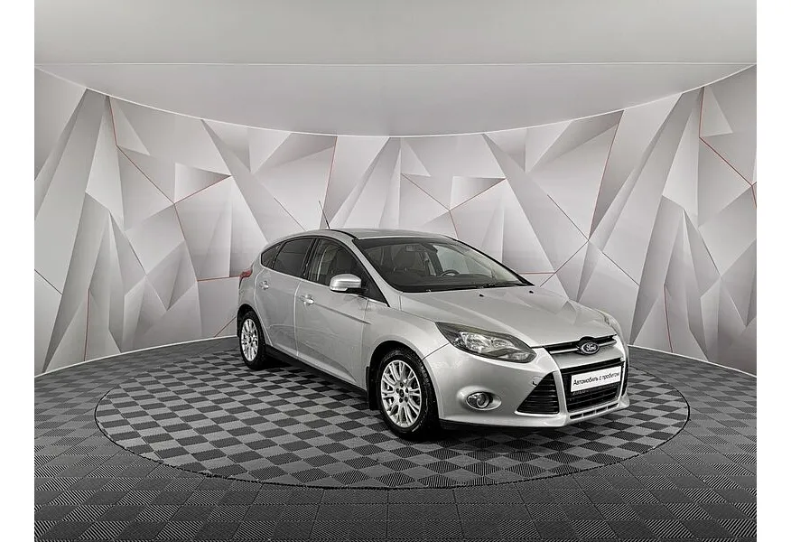 Ford Focus 1.6 PowerShift (125 л.с.) Titanium Серебристый в АВИЛОН. Слайд №3
