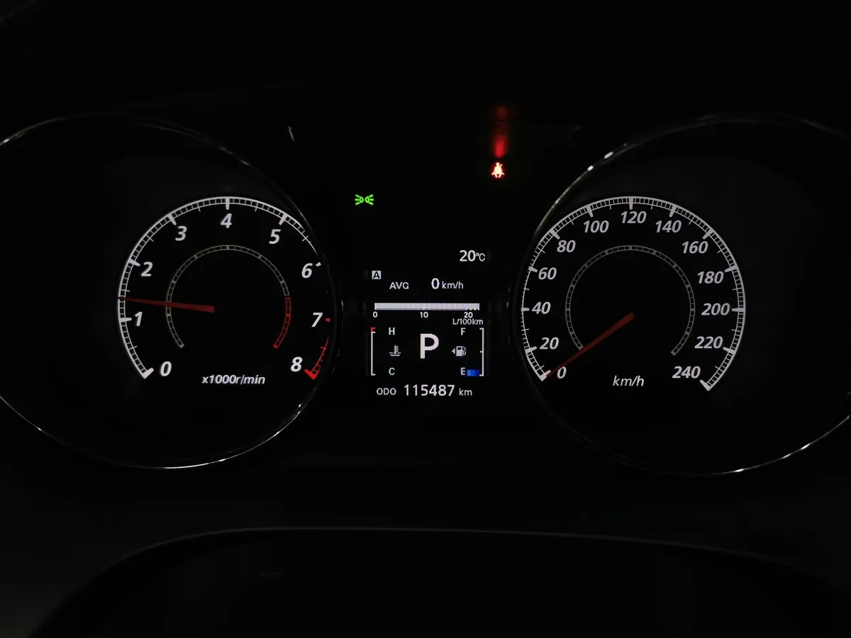 Peugeot 4007 2.4 CVT 4x4 (170 л.с.) Коричневый в АВИЛОН. Слайд №17