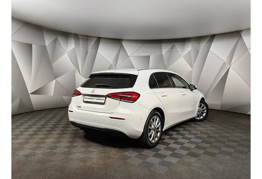 Mercedes-Benz A-Класс A 200 7G-DCT (150 л.с.) Style Белый в АВИЛОН. Слайд №2