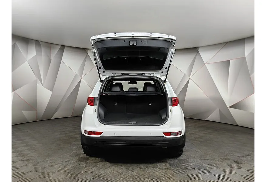 Kia Sportage 2.0 AT 4WD (150 л.с.) Luxe Белый в АВИЛОН. Слайд №12