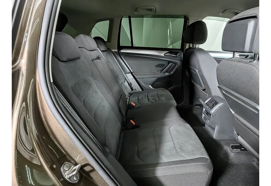 АВИЛОН - Volkswagen Tiguan 2.0 TSI 4Motion DSG (180 л.с.) Highline Коричневый - slide 10