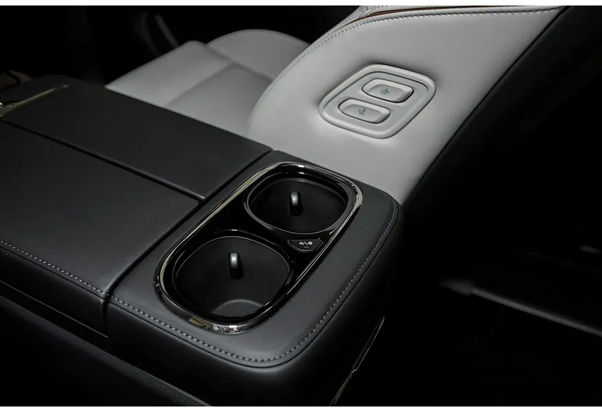 АВИЛОН - GAC M8 Master series 400T 2.0T AT (232 л.с.) Flagship Edition Черный - slide 20