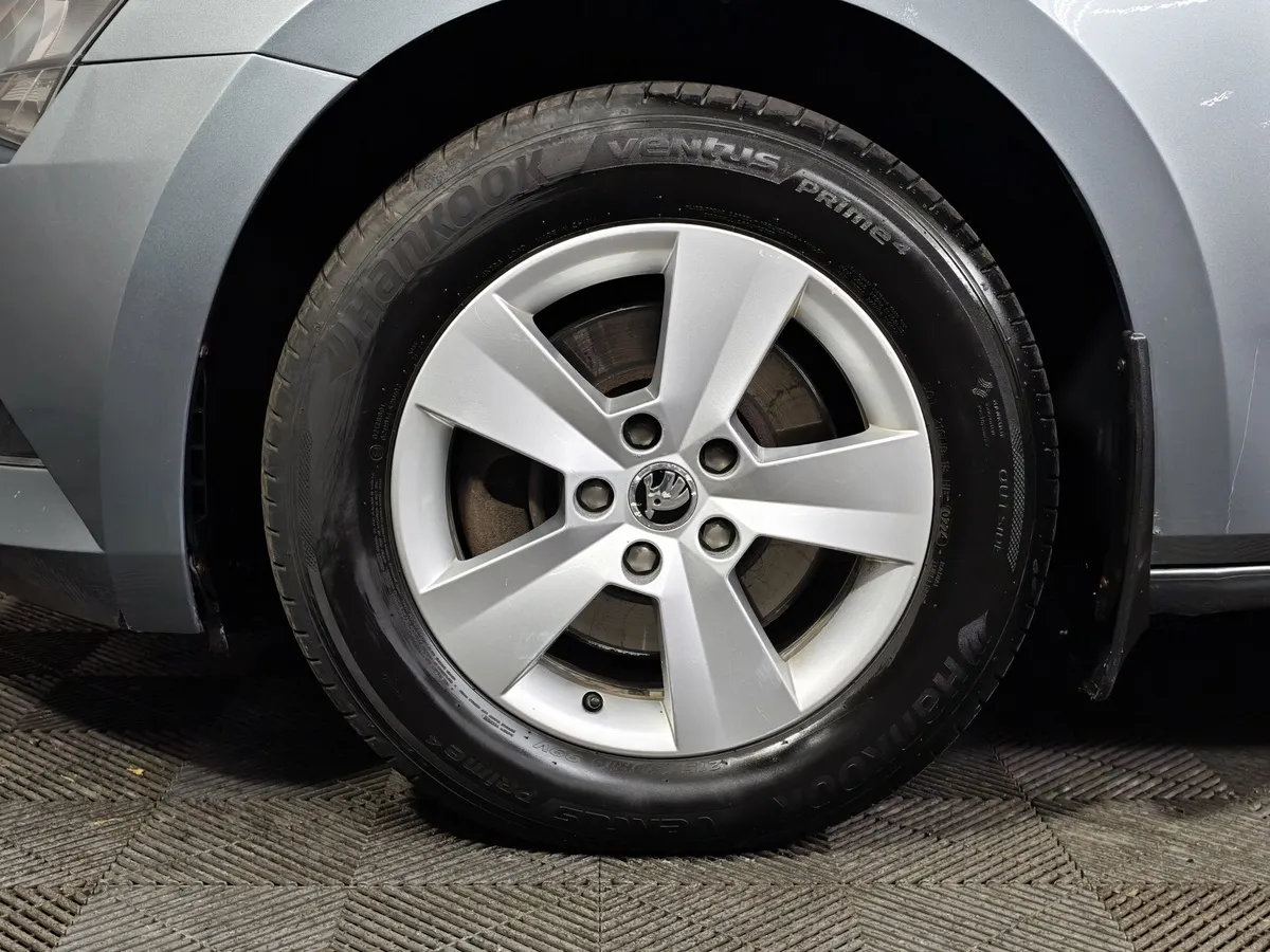 Skoda Superb 1.4 TSI DSG (150 л.с.) Серый в АВИЛОН. Слайд №9
