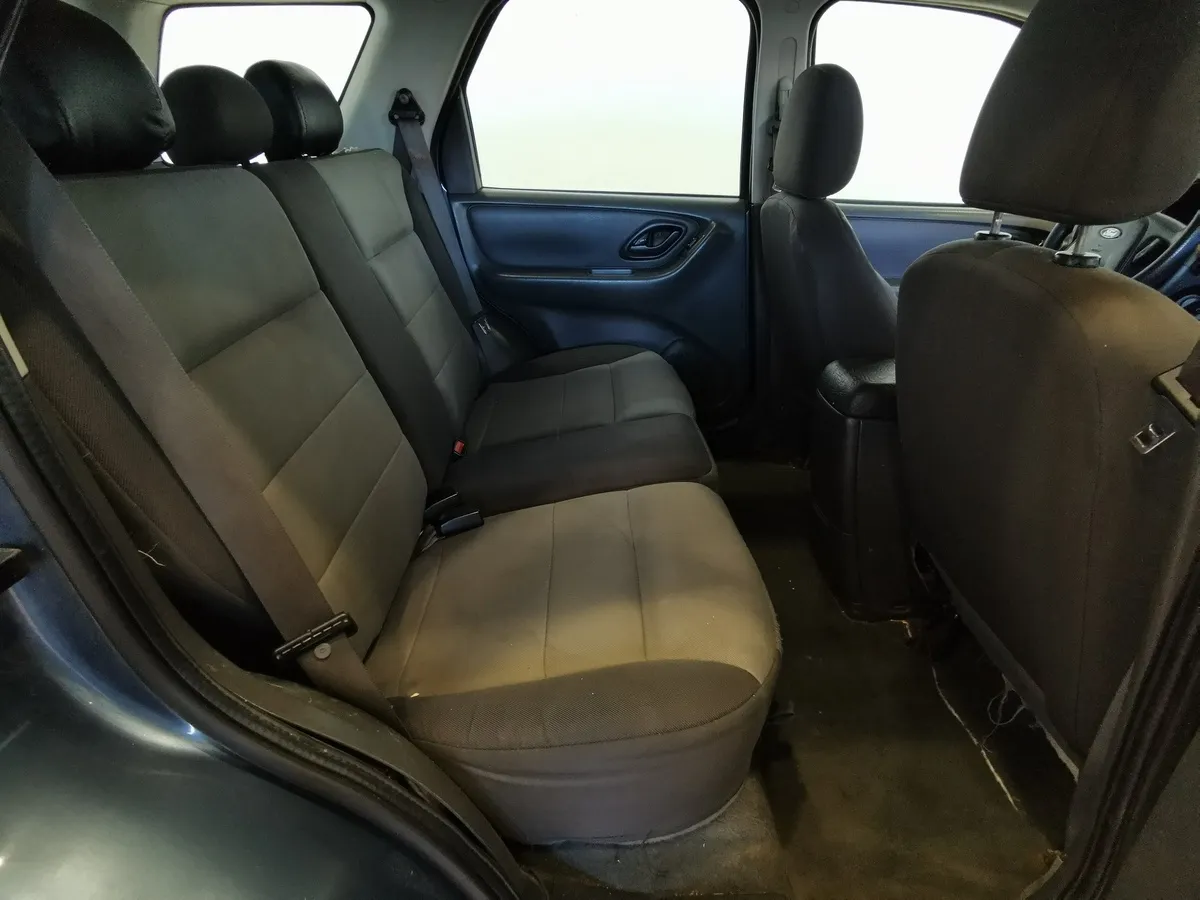 Ford Escape 2.3 AT AWD (145 л.с.) Синий в АВИЛОН. Слайд №15