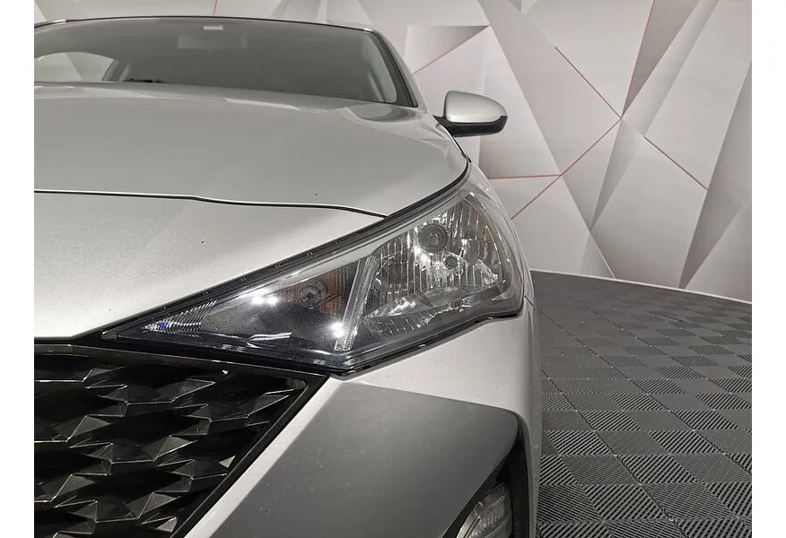 Hyundai Solaris 1.6 MT (123 л.с.) Comfort Серый в АВИЛОН. Слайд №10 Hyundai Solaris 1.6 MT (123 л.с.) Comfort Серый в АВИЛОН. Слайд №10