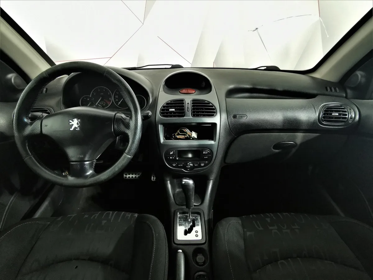 Peugeot 206 1.4 AT (75 л.с.) Серый в АВИЛОН. Слайд №12