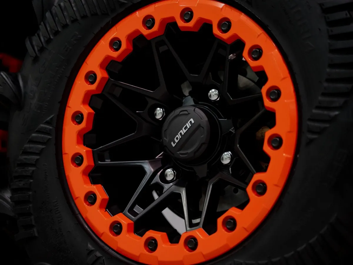 Loncin Xwolf 1000 976 см³ (98 л.с.) 98 976 Желтый в АВИЛОН. Слайд №9