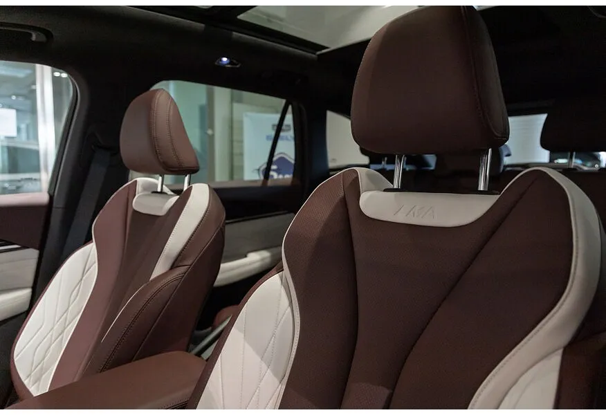 АВИЛОН - Geely Monjaro 2.0T 8AT 4WD (238 л.с.) Flagship Серый - slide 8