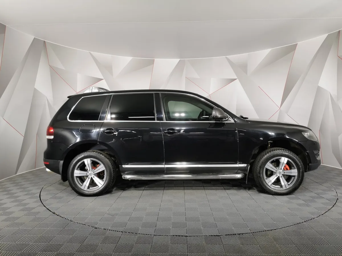 Volkswagen Touareg 3.2 Tiptronic (241 л.с.) Черный в АВИЛОН. Слайд №6