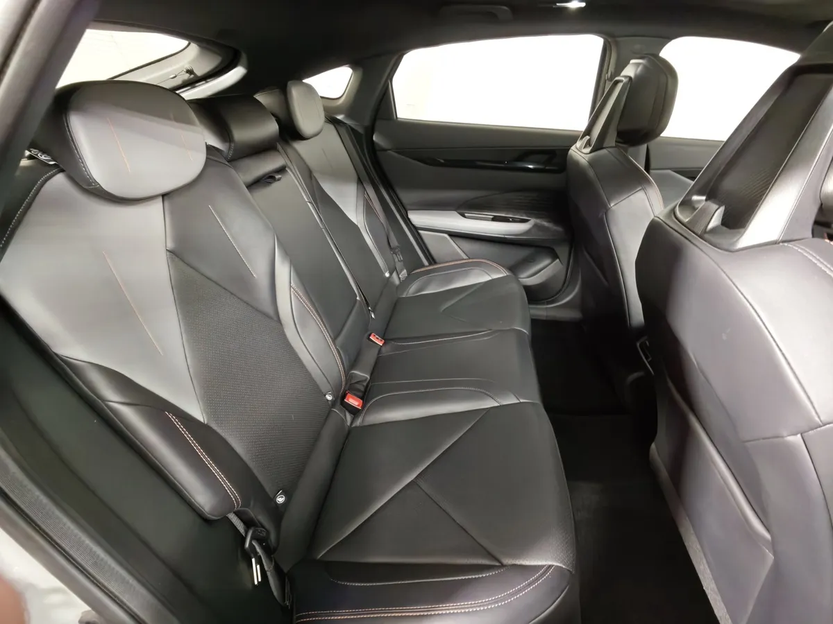 Changan UNI-V 1.5 AMT (181 л.с.) DLX Белый в АВИЛОН. Слайд №15