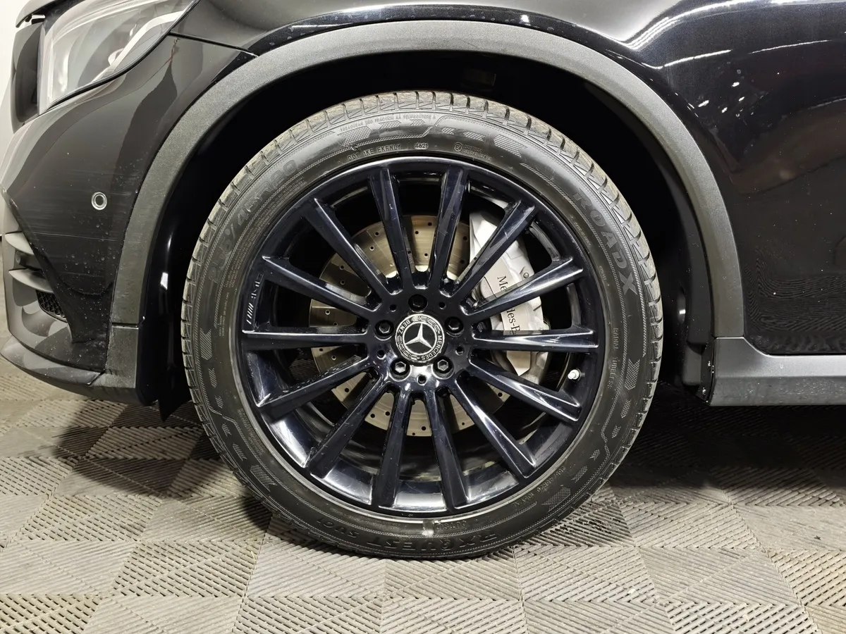 Mercedes-Benz GLC Купе 300 9G-TRONIC 4MATIC (245 л.с.) Sport Черный в АВИЛОН. Слайд №9