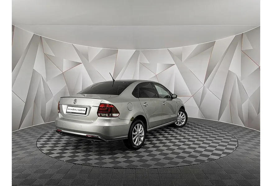 Volkswagen Polo 1.4 TSI MT (125 л.с.) GT Серебристый в АВИЛОН. Слайд №2