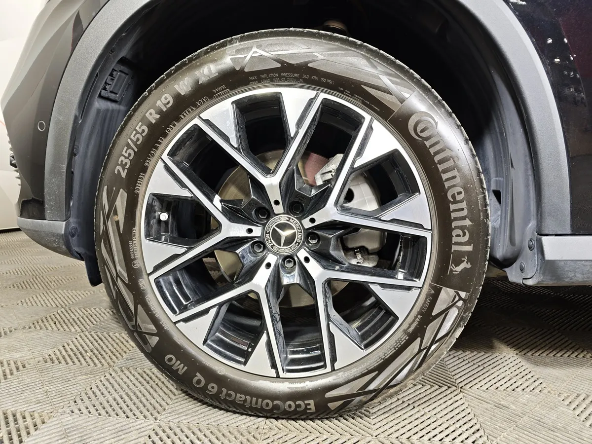 Mercedes-Benz GLC 260 L 9G-TRONIC 4MATIC (197 л.с.) Черный в АВИЛОН. Слайд №9
