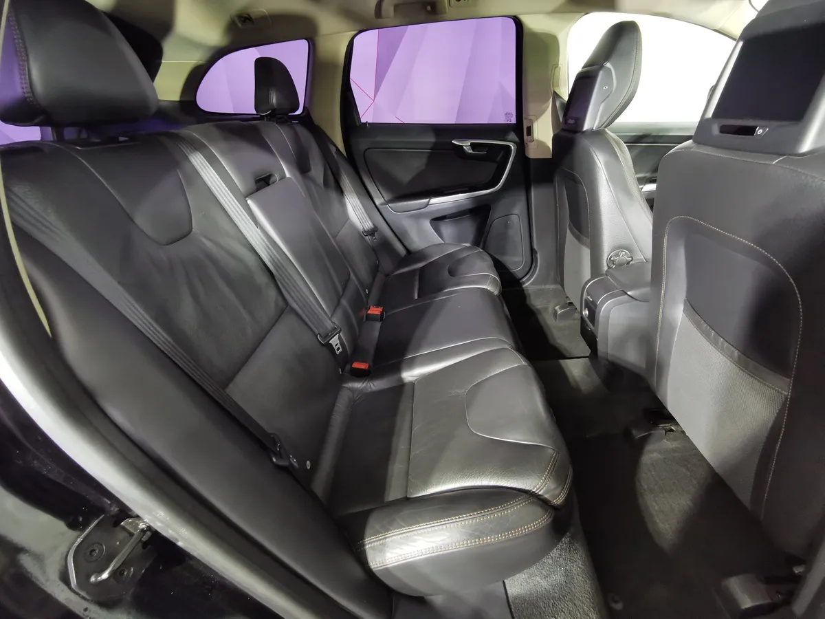 Volvo XC60 2.4 D5 Geartronic AWD (215 л.с.) Черный в АВИЛОН. Слайд №14