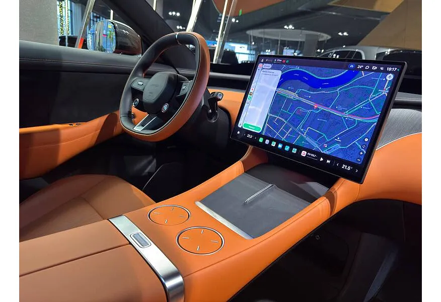 Xiaomi YU7 AT 4WD (690 л.с.) MAX Оранжевый в АВИЛОН. Слайд №7