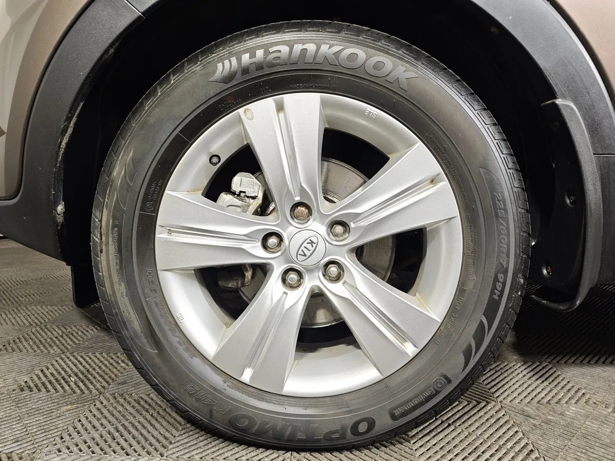 Kia Sportage 2.0 AT (150 л.с.) Коричневый в АВИЛОН. Слайд №9