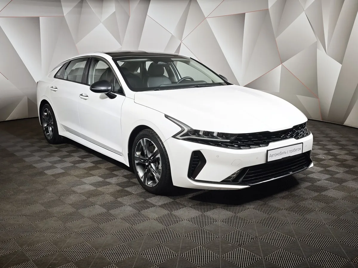Kia K5 2.5 GDI AT 2WD (194 л.с.) GT-LINE Белый в АВИЛОН. Слайд №3
