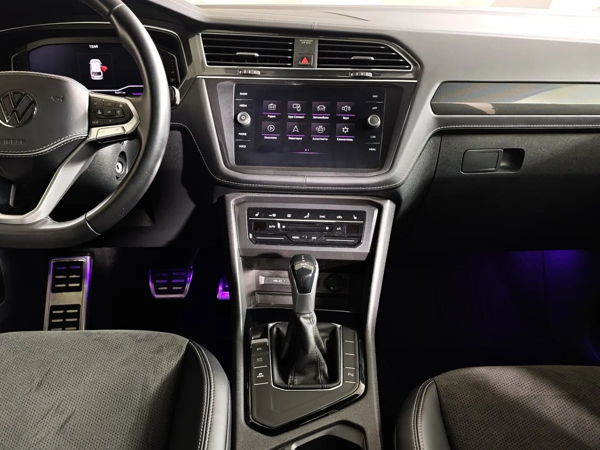 Volkswagen Tiguan 1.4 TSI BlueMotion DSG (150 л.с.) Белый в АВИЛОН. Слайд №15