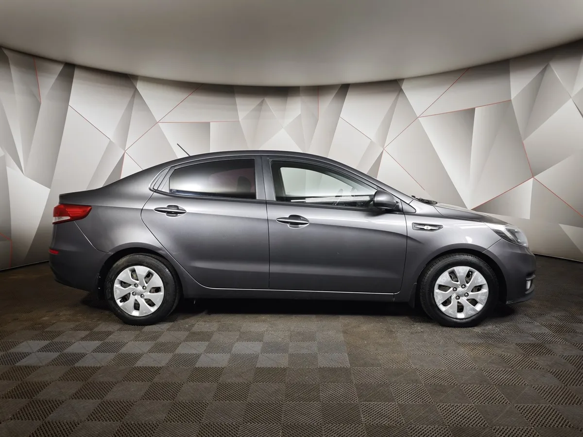 Kia Rio 1.4 MT (107 л.с.) Comfort Серый в АВИЛОН. Слайд №6
