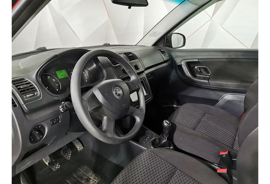 Skoda Fabia 1.4 MT (125 л.с.) Красный в АВИЛОН. Слайд №19