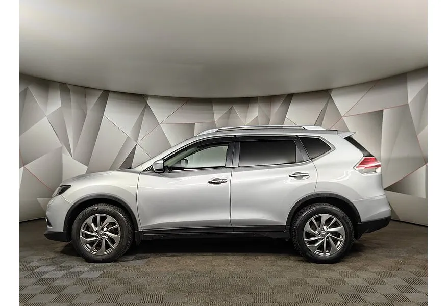 Nissan X-Trail 2.5 CVT AWD (171 л.с.) Серебристый в АВИЛОН. Слайд №5