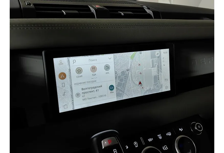 Land Rover Defender 2.0 TD AT (200 л.с.) SE Коричневый в АВИЛОН. Слайд №21