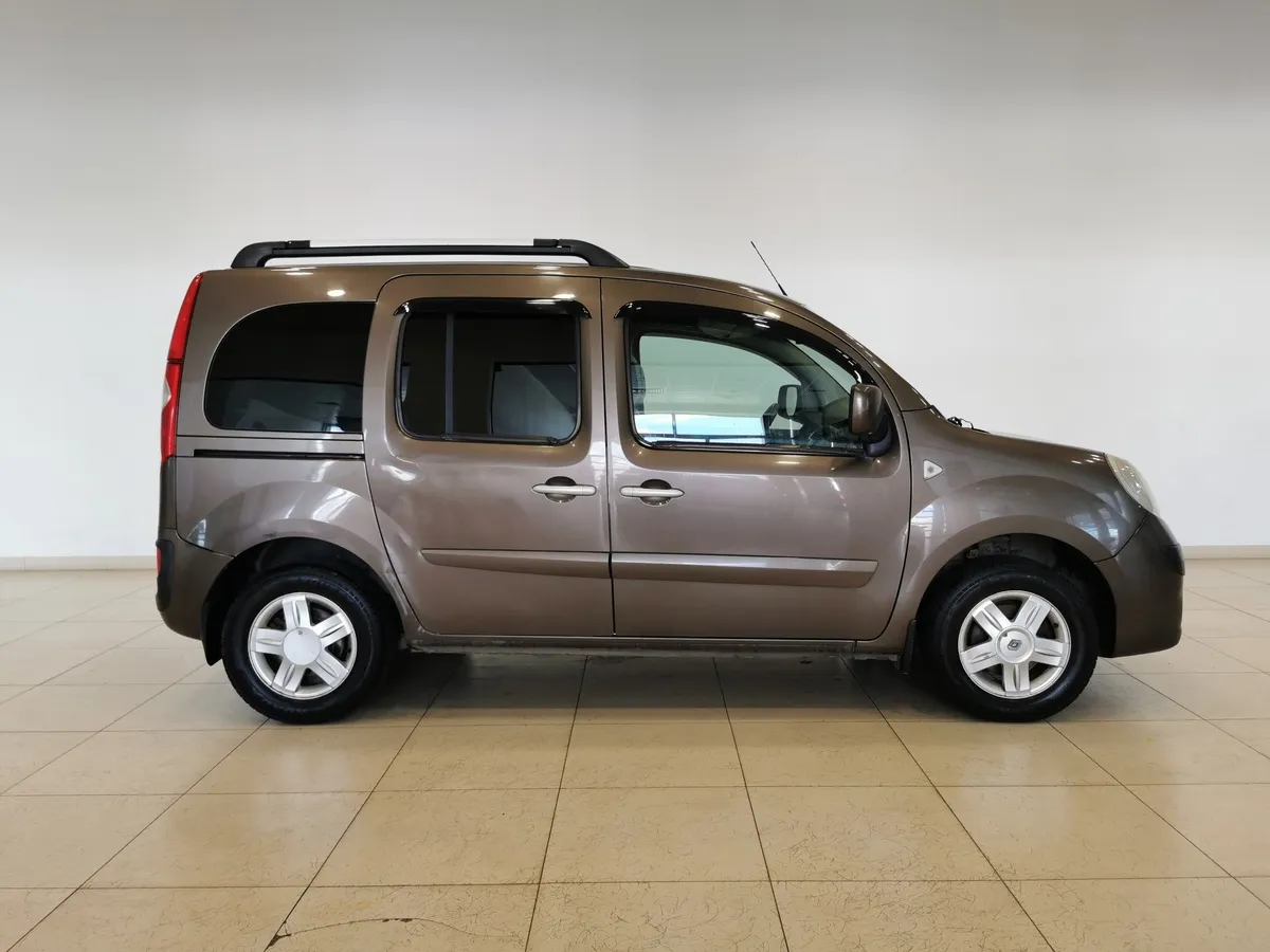 Renault Kangoo 1.6 MT (84 л.с.) Expression Коричневый в АВИЛОН. Слайд №6