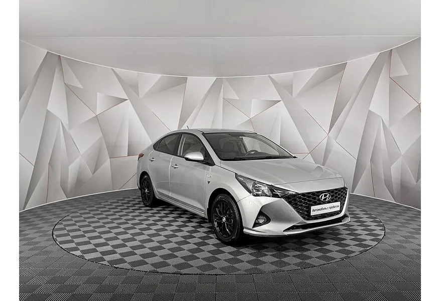 Hyundai Solaris 1.6 MT (123 л.с.) Comfort Серый в АВИЛОН. Слайд №3 Hyundai Solaris 1.6 MT (123 л.с.) Comfort Серый в АВИЛОН. Слайд №3