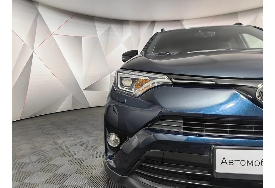 LIVE. Слайд №17