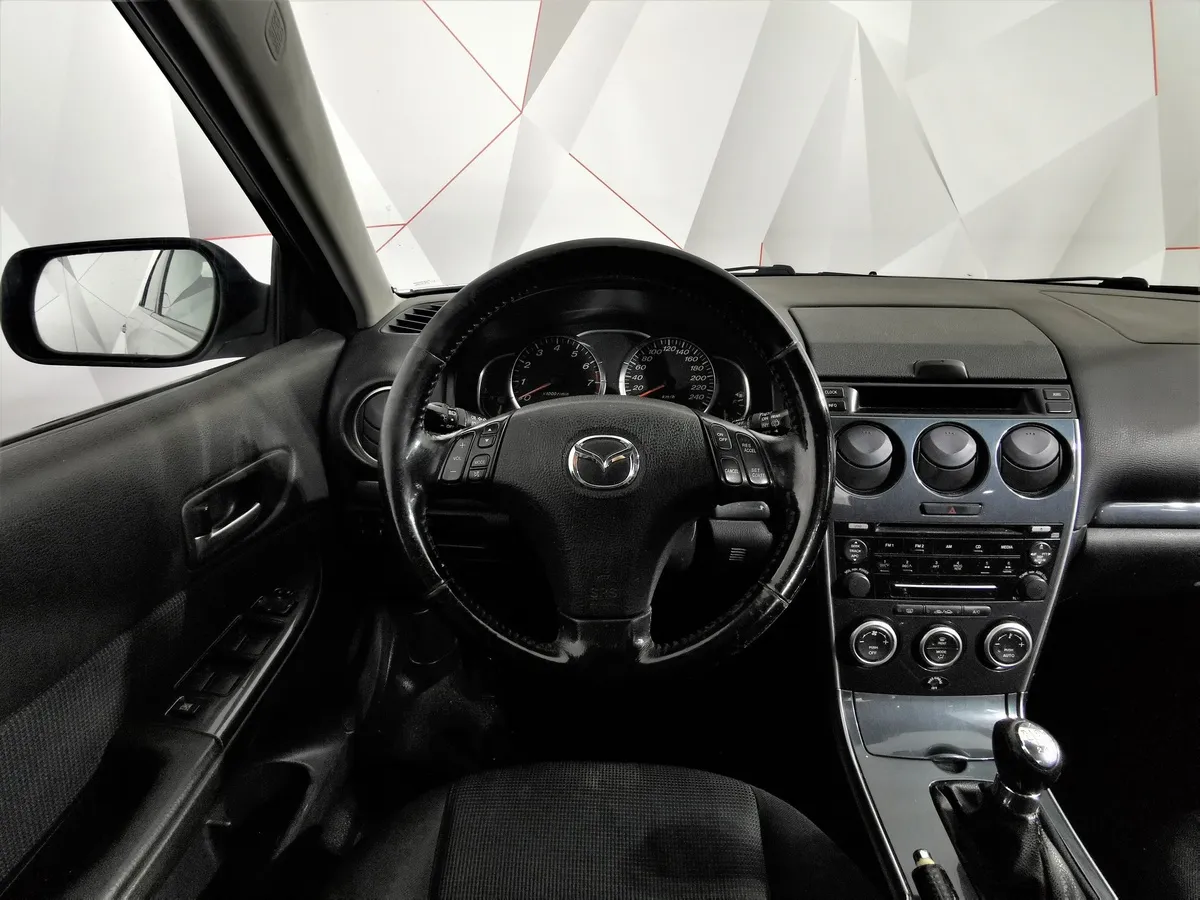Mazda 6 2.0 AT (147 л.с.) Серебристый в АВИЛОН. Слайд №17