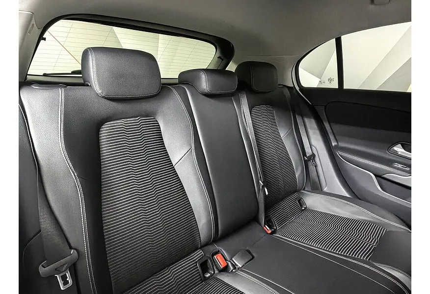 АВИЛОН - Mercedes-Benz A-Класс A 200 7G-DCT (150 л.с.) Style Белый - slide 8