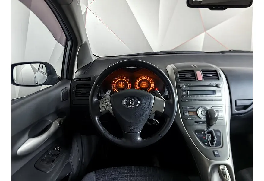 Toyota Auris 1.6 AT (124 л.с.) Голубой в АВИЛОН. Слайд №20 Toyota Auris 1.6 AT (124 л.с.) Голубой в АВИЛОН. Слайд №20