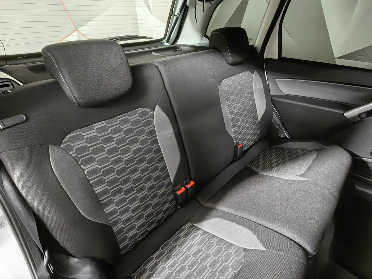 ВАЗ (Lada) Granta 1.6 MT (106 л.с.) Белый в АВИЛОН. Слайд №17