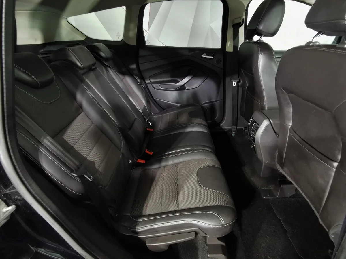 Ford Kuga 1.6 EcoBoost AT AWD (182 л.с.) Titanium Черный в АВИЛОН. Слайд №14