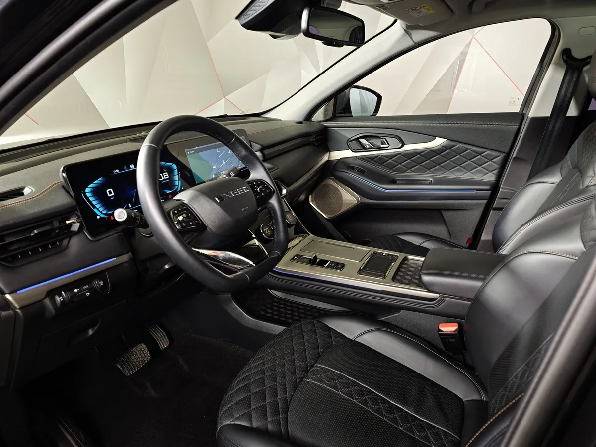 EXEED TXL 1.6 TGDI DCT7 AWD (186 л.с.) Черный в АВИЛОН. Слайд №19