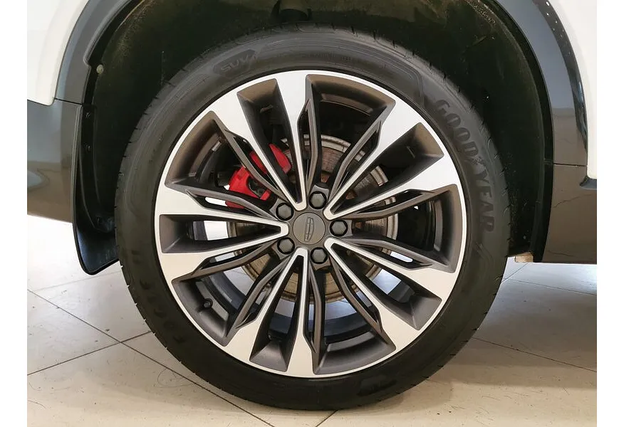 Geely Tugella 2.0 AT AWD (238 л.с.) Flagship Белый в АВИЛОН. Слайд №9