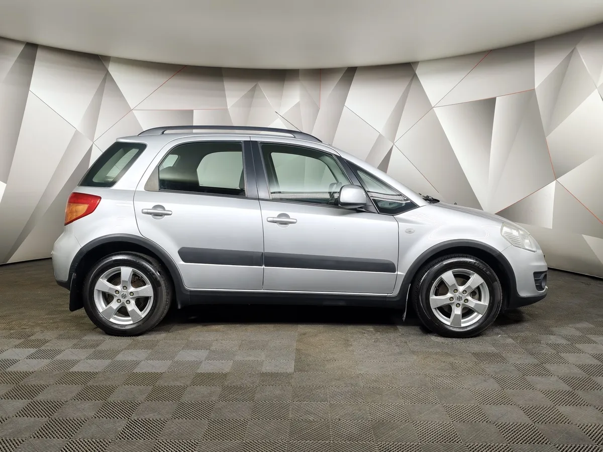 Suzuki SX4 1.6 AT (112 л.с.) GL+ Серебристый в АВИЛОН. Слайд №6