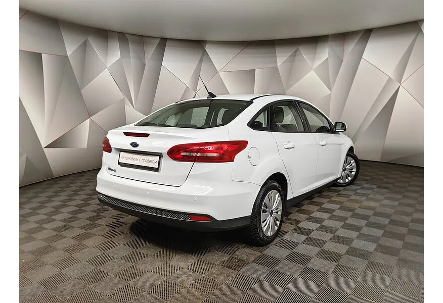 Ford Focus 1.6 Ti-VCT PowerShift (105 л.с.) SYNC Edition Белый в АВИЛОН. Слайд №2