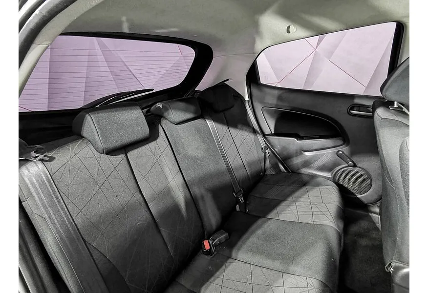 Mazda 2 1.5 AT (103 л.с.) Красный в АВИЛОН. Слайд №15