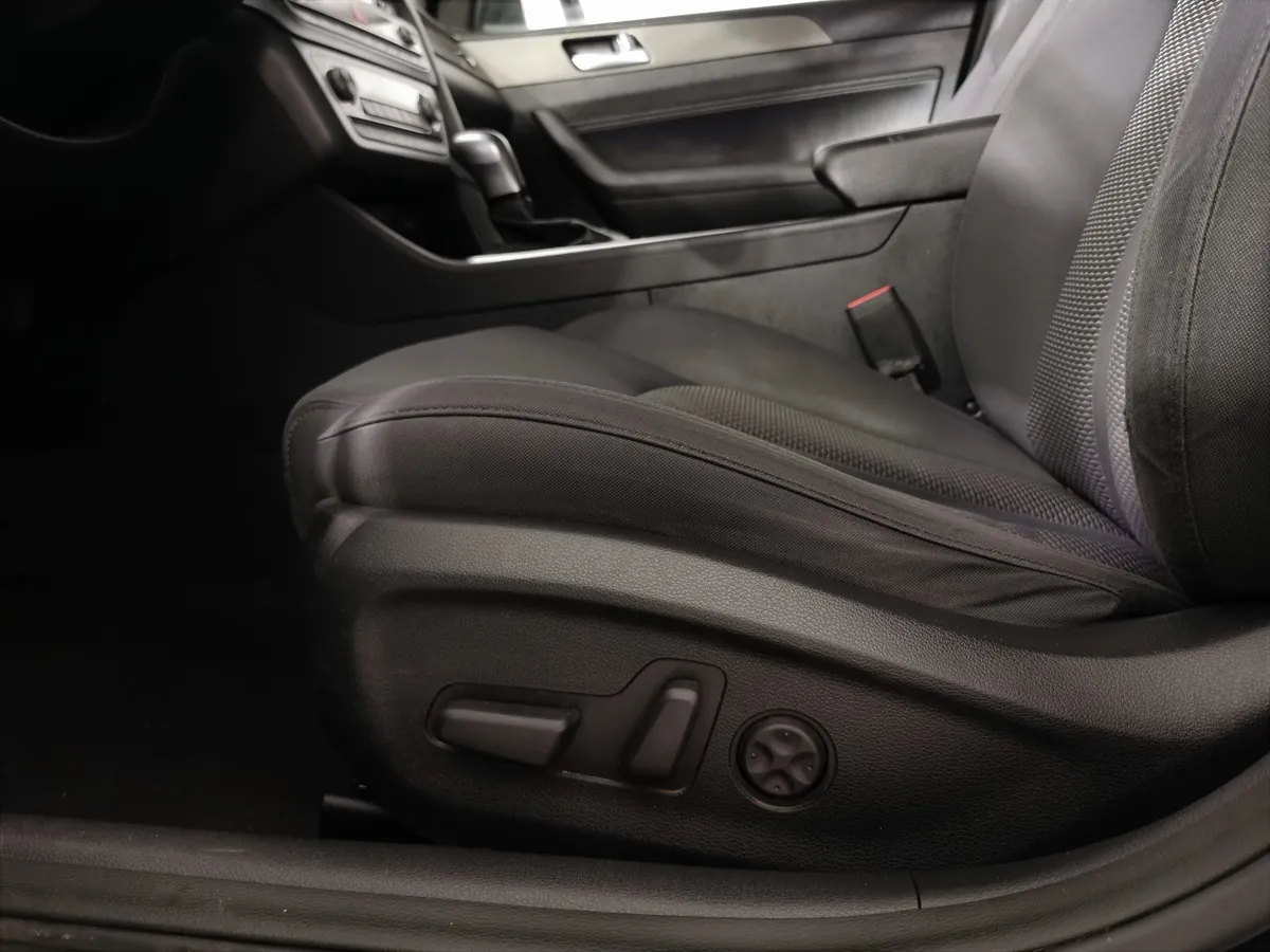 Hyundai Sonata 2.0 AT (150 л.с.) Primary Черный в АВИЛОН. Слайд №20