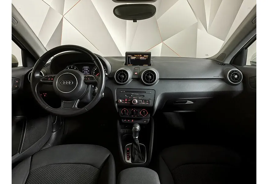 Audi A1 1.4 TFSI S-tronic (122 л.с.) Белый в АВИЛОН. Слайд №14 Audi A1 1.4 TFSI S-tronic (122 л.с.) Белый в АВИЛОН. Слайд №14