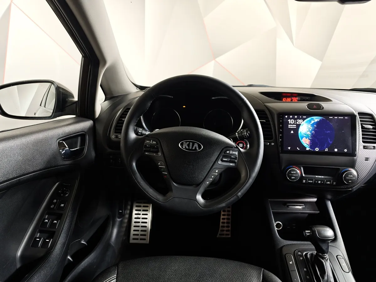 Kia Cerato 1.6 AT (130 л.с.) Коричневый в АВИЛОН. Слайд №20