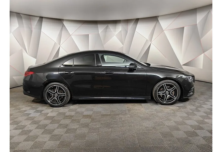 Mercedes-Benz CLA 250 7-G DCT (225 л.с.) Sport Черный в АВИЛОН. Слайд №6