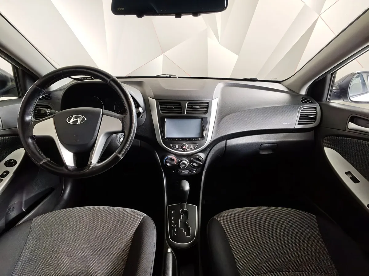 Hyundai Solaris 1.6 AT (123 л.с.) Optima Белый в АВИЛОН. Слайд №14