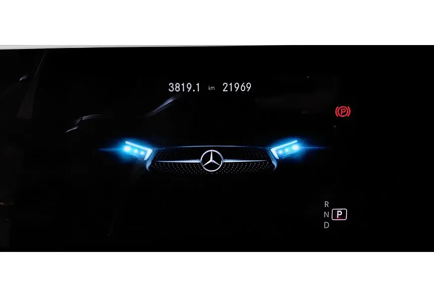 Mercedes-Benz A-Класс A 200 7G-DCT (150 л.с.) Sport Белый в АВИЛОН. Слайд №18