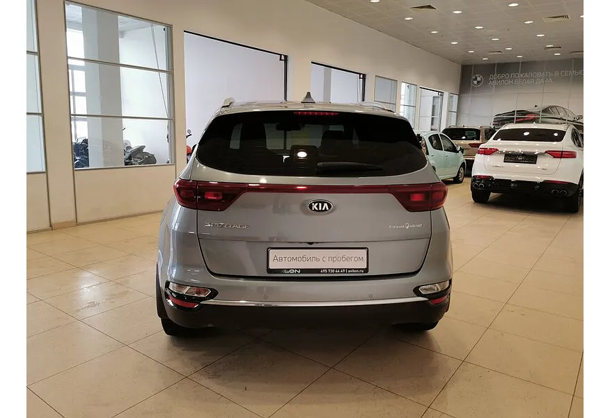 Kia Sportage 2.0 MPI AT 4WD (150 л.с.) Luxe Серый в АВИЛОН. Слайд №8