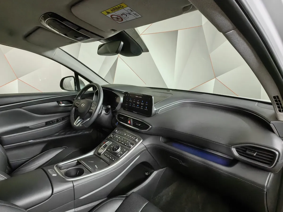 Hyundai Santa Fe 2.2 CRDi AWD 8AT (200 л.с.) High-Tech Белый в АВИЛОН. Слайд №13