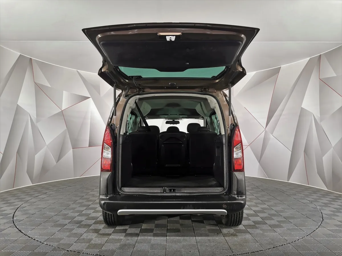 Peugeot Partner 1.6 HDi MT (90 л.с.) Коричневый в АВИЛОН. Слайд №11