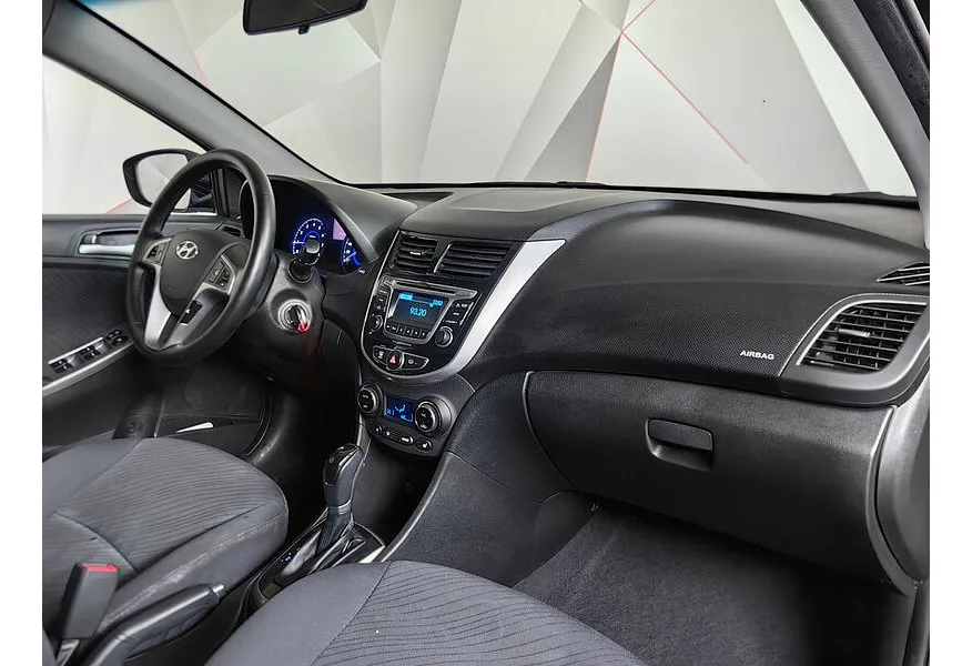 Hyundai Solaris 1.6 AT (123 л.с.) Special Edition Черный в АВИЛОН. Слайд №13