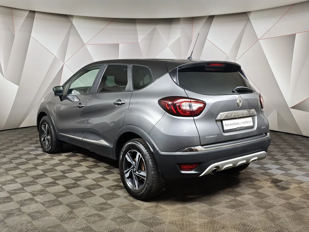 Renault Kaptur 2.0 AT AWD (143 л.с.) Серый в АВИЛОН. Слайд №4